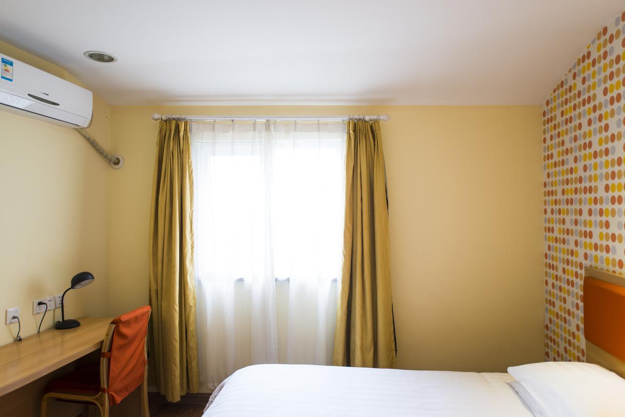 Home Inn Chengdu North Kehua Road Sichuan University Bagian luar foto
